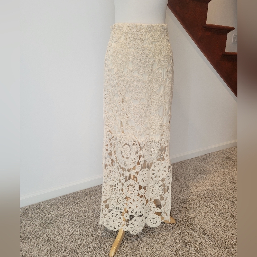 Vero Moda Crochet Maxi Skirt Size L‎ New